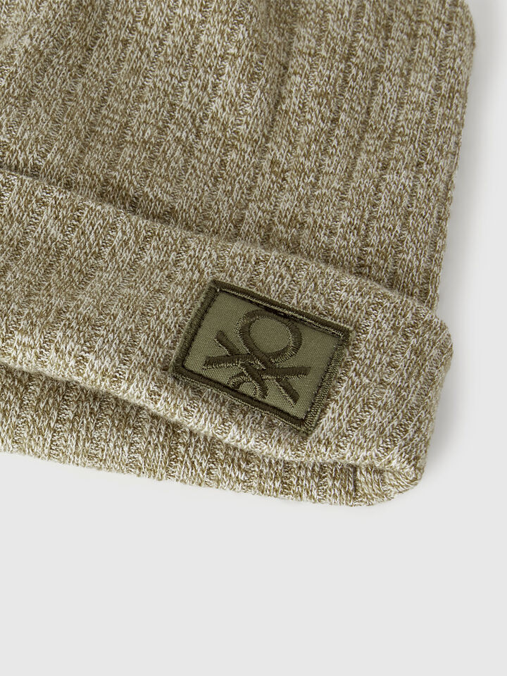 HAT Junior Boy image number 3